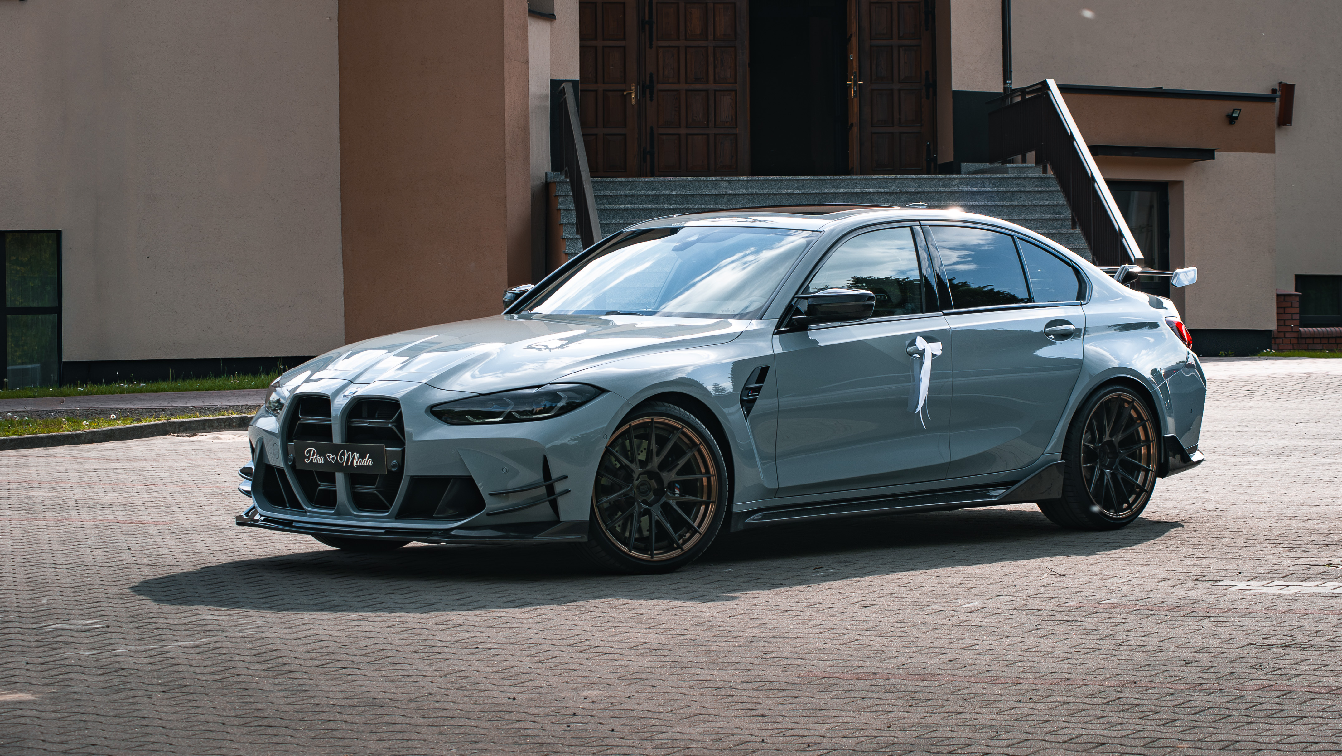 BMW M3 Competition xDrive - szary sportowy samochód do ślubu Lublin